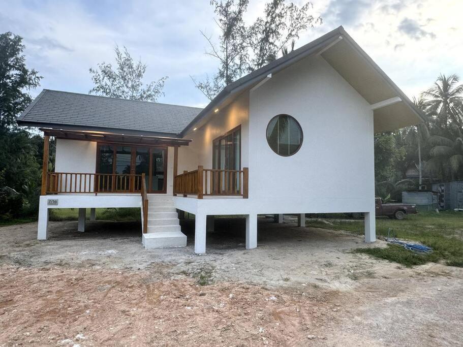 Chaloklum Canal Villa Exterior photo
